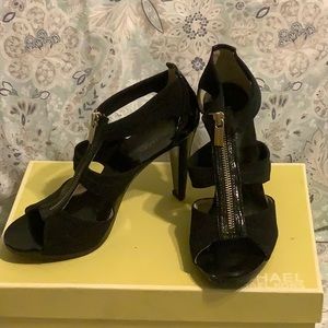 Michael Kors Berkeley T strap heels